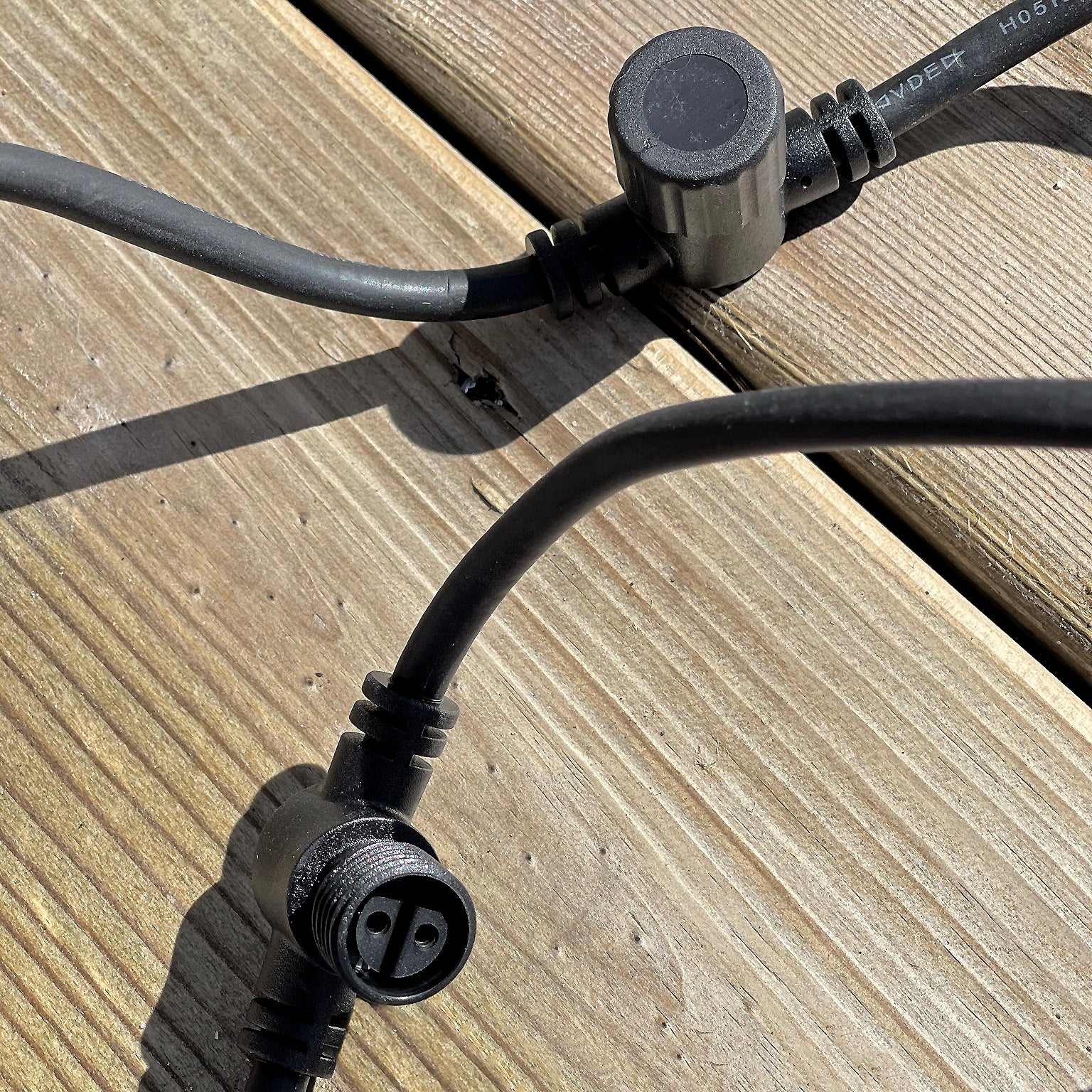 Splittercable lightson sockets2 closeup