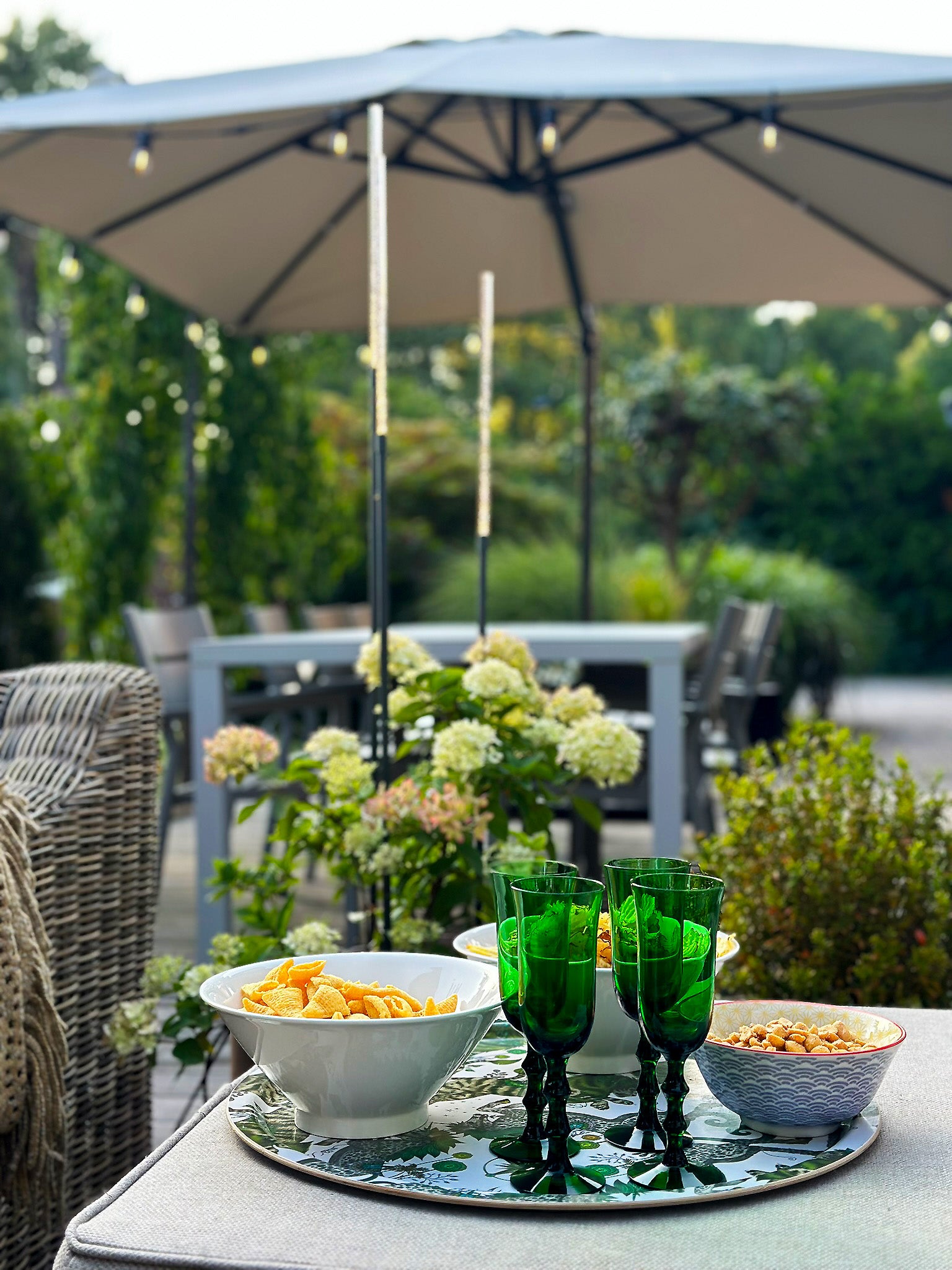 LightsOn Lounge Stix